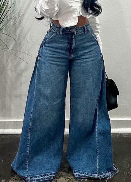 Ultra Wide-Leg Baggy High-Rise Jeans in Medium Blue Wash